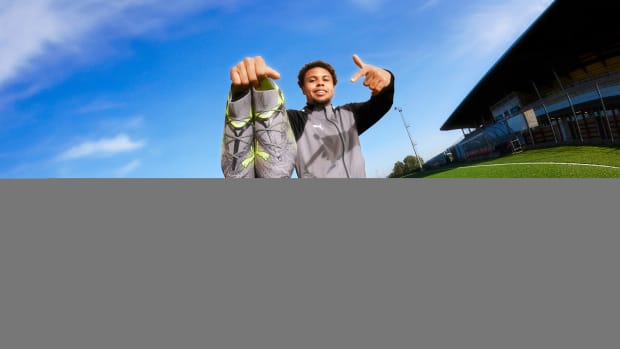 Weston McKennie models grey PUMA apparel.